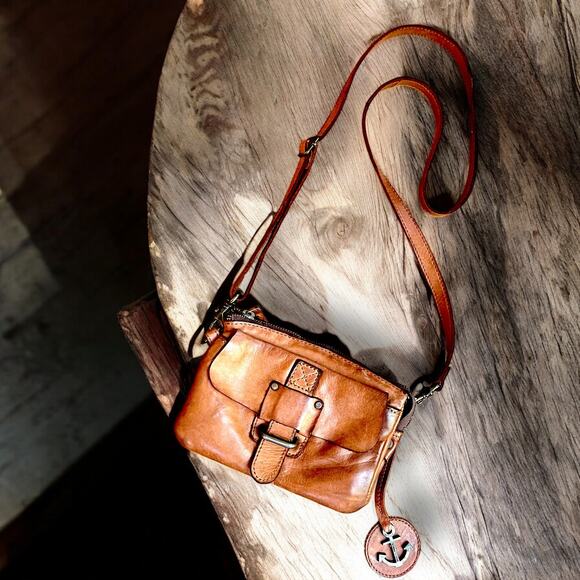 Harbour 2nd Soft European Leather Crossbody Clutch Bag Brown Triple Top Entry - Picture 1 of 12